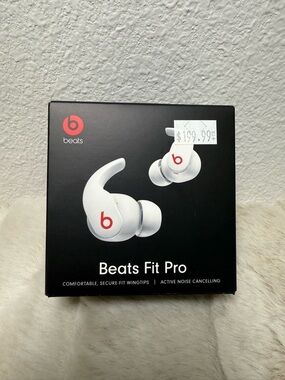 Beats Fit Pro Wireless Earbuds - White